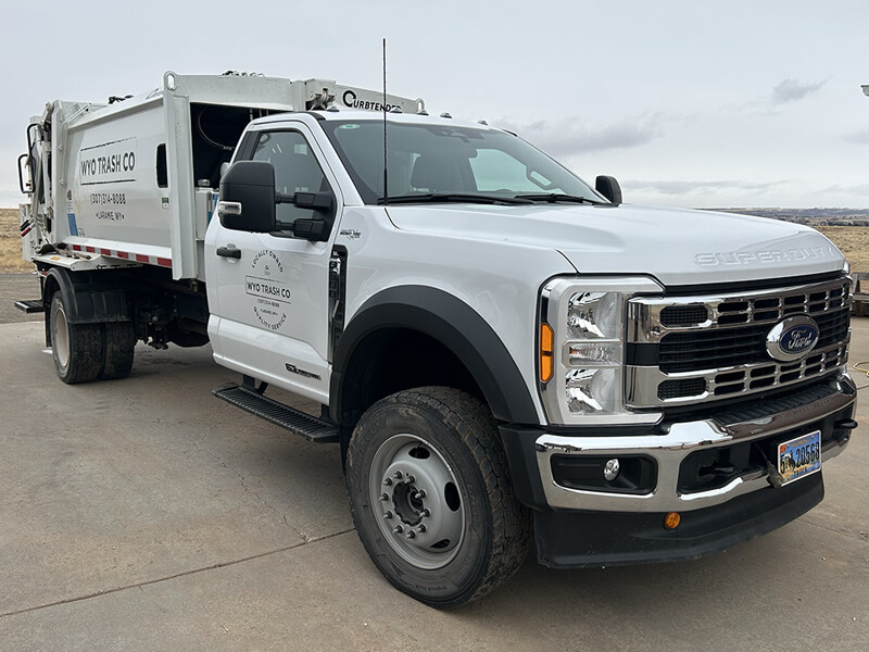 2023 Ford Diesel 4x4, 8 Yd Curbtender Quantum Rear Loader-image