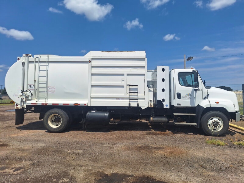 2020 Freightliner, 20 Yd Southwest Equipment Side Loader-image